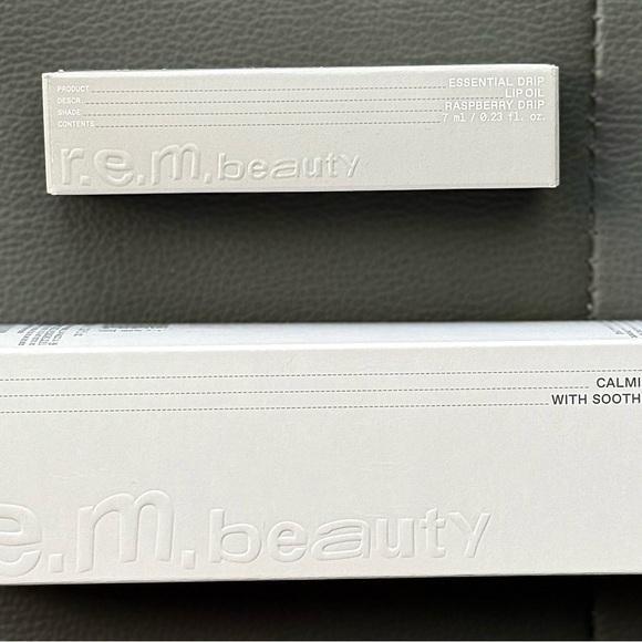 R.E.M. Beauty NWT Duo lip oil + calming face mist - Picture 2 of 4